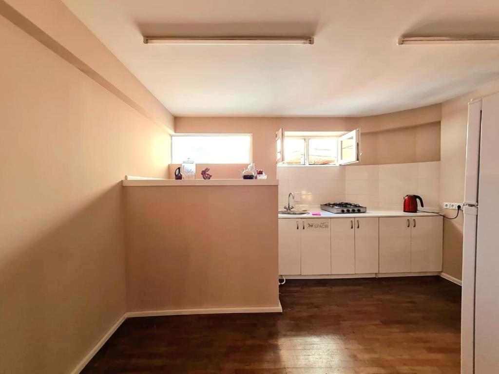 Suli Apartment Тбилиси Экстерьер фото